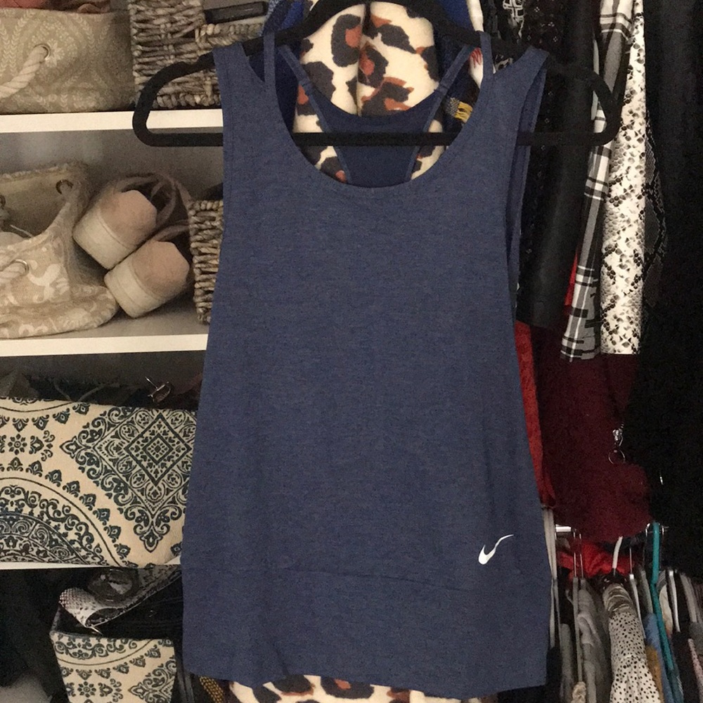 NIKE tank